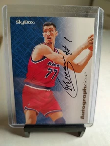 Skybox Autographics 1996 Gheorghe Muresan #sin autógrafo *RARO* firmado "No. 1" - Imagen 1 de 1