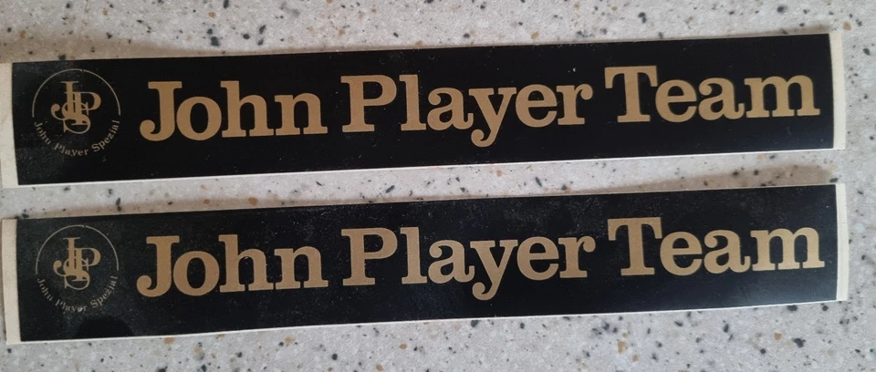 2 x original JOHN PLAYER SPECIAL JPS TEAM LOTUS AUFKLEBER STICKER - Bild 1 von 2