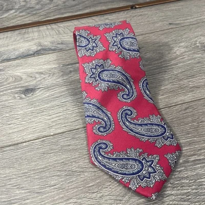 Corbata Christian Dior Roja Cachemira AOP Seda Italia Hecha en EE. UU. Boda Formal Foto 1 de 4