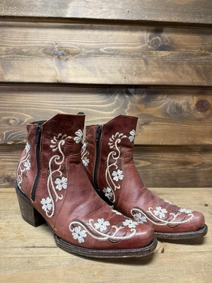 Botas de caubói tamanho 6 couro vermelho flor bordada floral tornozelo com zíper - Imagem 1 de 4