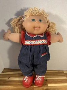 2004 Play Along Cabbage Patch Puppe grüne Augen/Outfit/ Schuhe - Bild 1 von 9
