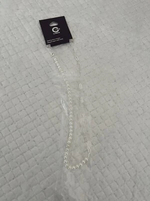 Collar de perlas enchapado en solucionador de ley blanco C-Luxe by Claire’s Foto 1 de 4