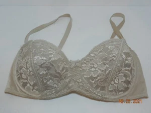 VTG Vassarette BRA Beige Lace 36D SHINY Underwire balconette  - Picture 1 of 3