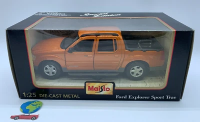 Maisto Ford Explorer Sport Trac , automodello scala 1:24, vintage (2057) - Immagine 1 di 4