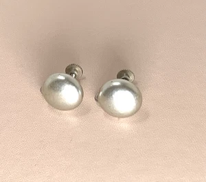 Vintage Button Screw Back Earrings Retro Silver Japan Tone Dainty Retro Style - Picture 1 of 5
