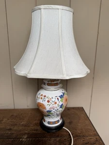 Oriental Themed Vintage Porcelain Table Lamp On Carved Wood Base - Picture 1 of 4
