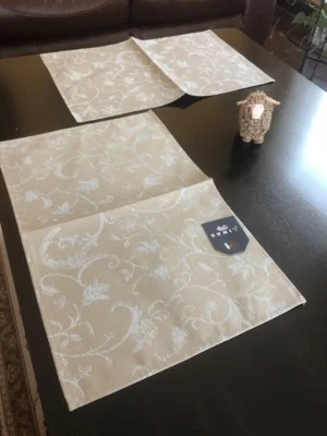 New Cotton Linen Authentic Placemat Set - Image 1 of 4
