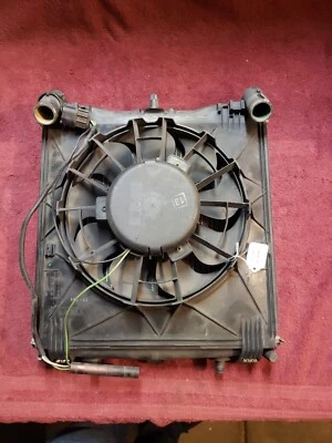 Unidad de montaje de núcleo de refrigeración del radiador y ventilador OE Porsche 986 Boxster 996 Foto 1 de 4