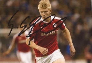 FOTO DE ACCIÓN 6x4 firmada por George Smith de Barnsley + certificado de autenticidad - Imagen 1 de 1