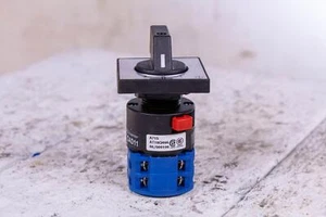 Kraus & Naimer CONTROL SWITCH CD11 A715 - Picture 1 of 6