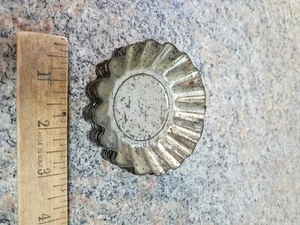 Vintage 1950s Aluminum Fluted Jell-O Cake Molds Tart Baking Tins Set Of 12 - Picture 1 of 6