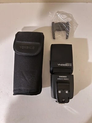 YONGNUO Yn-568 EX II TTL Flash Speedlite with Case Untested - Image 1 of 4