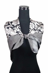 Luxuriöse handgefertigte 35"x35" 100 % Seide Twill Blumen Schal Halstuch, schwarz/weiß - Bild 1 von 6