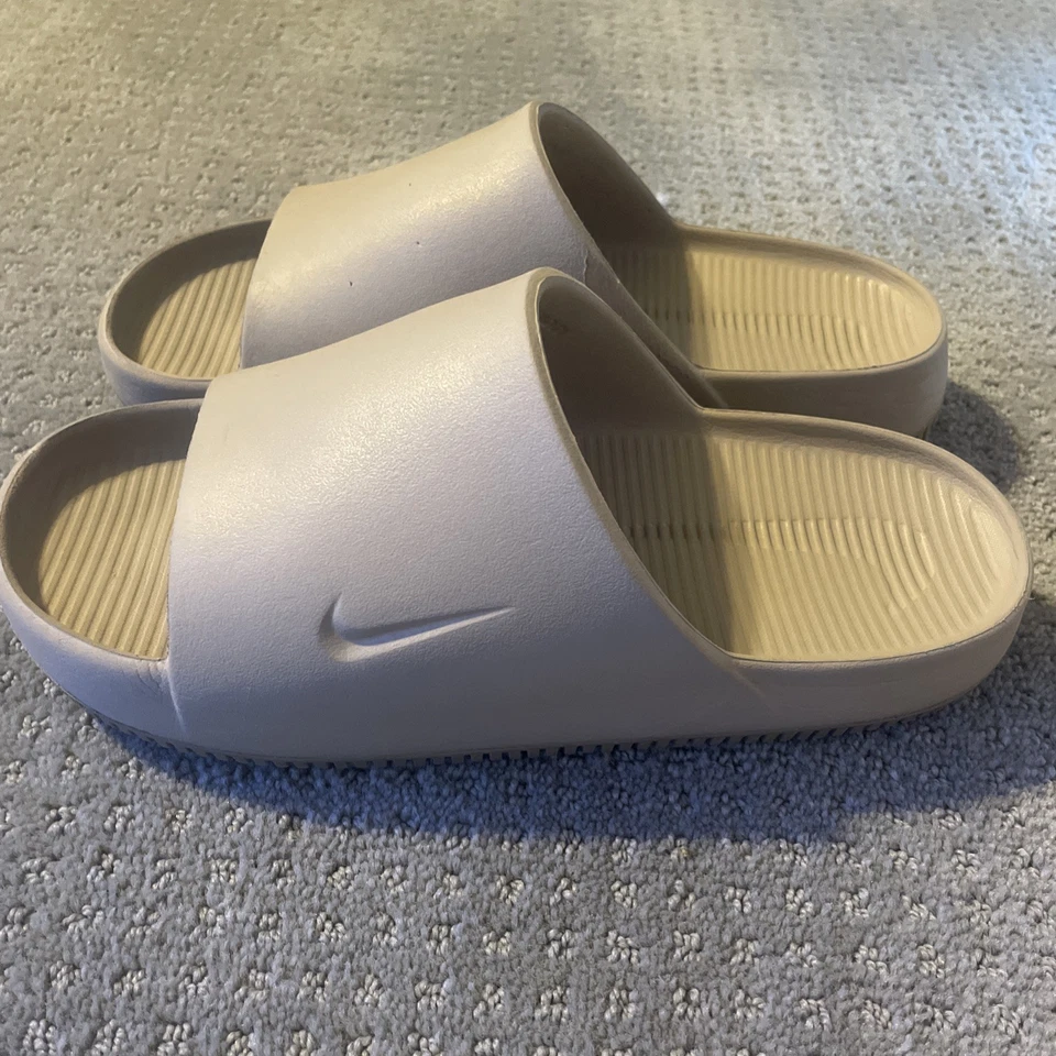 Nike Calm Slides talla 8, buen estado. SIN CAJA Foto 1 de 4