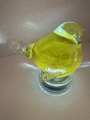 Ultimate Innovations Tabletop Light-Up LED Hand Blown Glass Bird Yellow Canary - Изображение 1 из 4