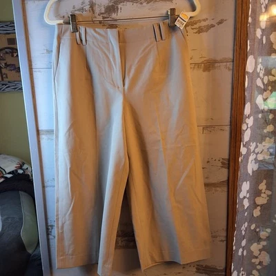 NWT Talbots Womens Stretch Khaki Capri Pants 6P - Image 1 of 4