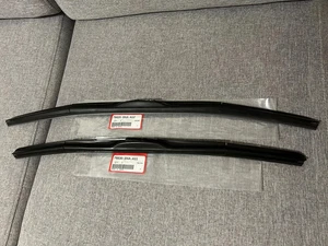 New Pair Front Windshield Wiper Blades For 2008-2015 Honda Civic Sedan 4 Dr - Picture 1 of 3
