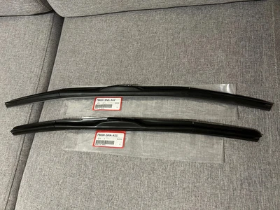 New Pair Front Windshield Wiper Blades For 2008-2015 Honda Civic Sedan 4 Dr - Image 1 of 3