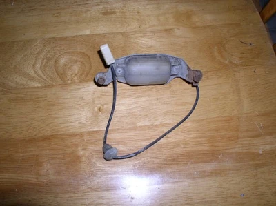 Oldsmobile Cutlass 1965 66 67 luz de matrícula Foto 1 de 2