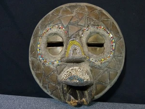 Mask African Wooden Carved Pattern Pearl Bronze Art Tribale Ethnic Africa - Picture 1 of 19