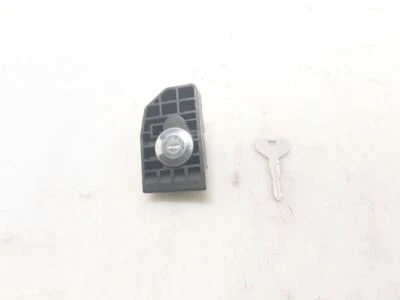 Cilindro de bloqueo de puerta de pasajero Jeep JK Wrangler con llave 2011 2012 2013-2017 116494 Foto 1 de 4