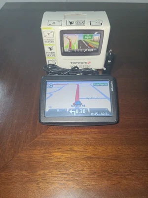 TomTom 4EN52 Z1230 Touch Screen GPS Navigation - Image 1 of 4