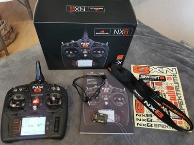 Spektrum NX8 DSMX 8-Kanal RC Sender - Schwarz (SPMR8200EU) - Bild 1 von 4
