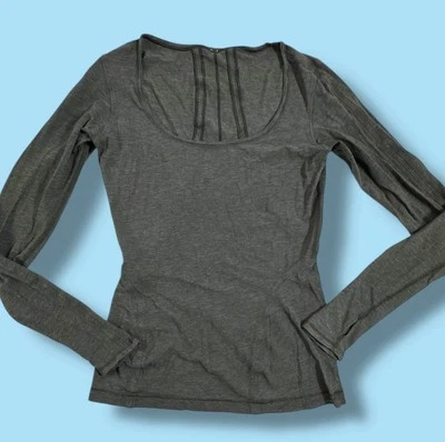 Lululemon Sz 6 Womens heart Ease Long Sleeve Top  Thumbholes *holes* Gray - Image 1 of 4