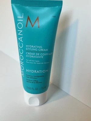 Moroccanoil Crema Hidratante para Peinar 2.53 oz/75 ml Anti Foto 1 de 3
