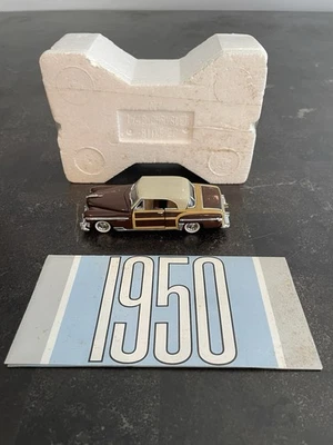 Franklin Mint 1950 Chrysler Town & Country Newport 1/43 Scale Diecast Replica - Image 1 of 4