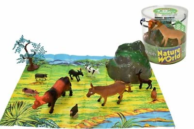 Large Tub of Plastic Animals 11 pce Set new Toys Farm Animals Wild Animals - Image 1 of 4