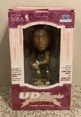 2003-04 NBA UD Classics Тим Данкан Bobblehead 80/300 - Изображение 1 из 4