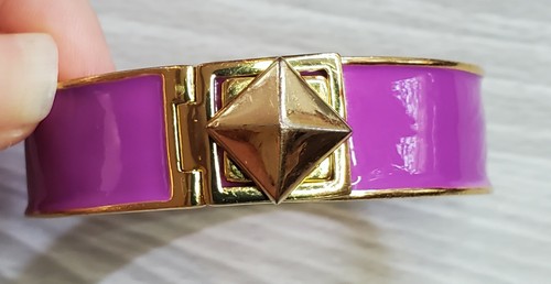 Bracciale Kate Spade BLOCCATO IN Fucshia Smalto Placcato Oro Cerniera Piramide B