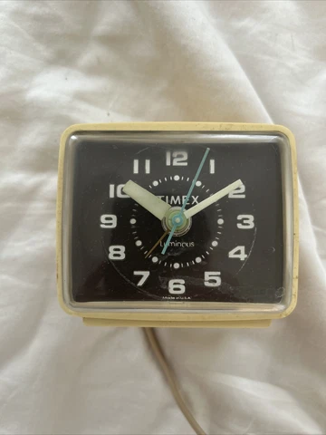 Timex Vtg Tabletop Alarm Clock Luminous Dial Plug In Glow in the Dark 1970s USA Cover
