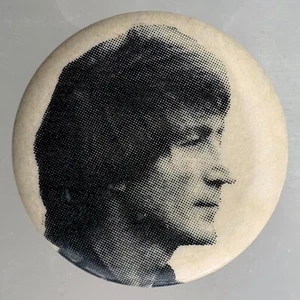 Vintage early 1980's JOHN LENNON pin portrait badge 1.25" button THE BEATLES - Picture 1 of 2