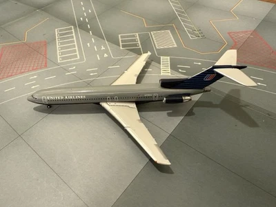 Gemini Jets 1/400 United Boeing 727-200 (GJUAL114) - Image 1 of 4