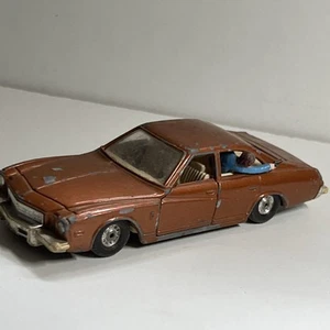 Corgi Kojak Buick Regal 1975 Bronze Metall Spielzeugauto mit Mann - Bild 1 von 9