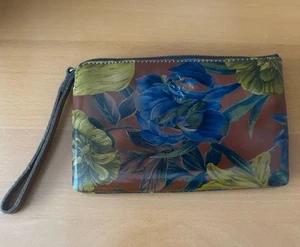  Patricia Nash Garden Floral print Capri Wristet clutch compartment ( P249271) - Picture 1 of 3