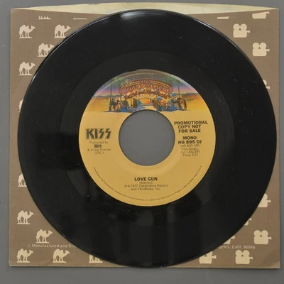 45 RPM 7" KISS Love Gun Promo Mono / Stereo Ships Free in USA - Image 1 of 2