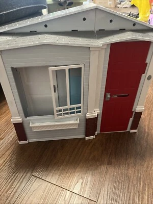 Casa de muñecas plegable vintage Barbie totalmente real Mattel 2005 FUNCIONA LEER Foto 1 de 4