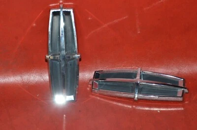 Lincoln MKZ 2010-2012 guardabarros delantero diestro cromo emblema logotipo OEM insignia juego de molduras Foto 1 de 4