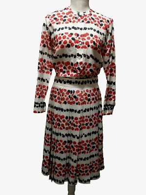 J. Crew Women's White Raspberry Blackberry Print Pleated Skirt & Top Suit Size 2 - Image 1 of 4