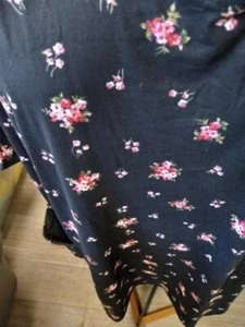 7X-8X  Knit nightgown Black with pink flowers - Picture 1 of 2