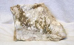 17 Lb 9.1 Ounce 7968 Gram Buffalo Turquoise Magnesite Cabochon Cab Rough MS1 - Picture 1 of 6