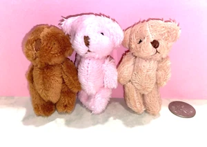 * SALE * 3 SMALL PLUSH BEARS 6cm, TEDDY BEAR PICNIC PARTY or COLLECTORS BIRTHDAY - Picture 1 of 6
