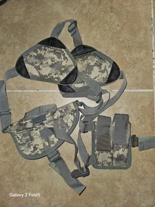 Shoulder Strap Holder - Picture 1 of 2