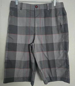 Under Armour NWT Golf Shorts Plaid Gray Red Accents Flat Front Casual Size YXL - Picture 1 of 8