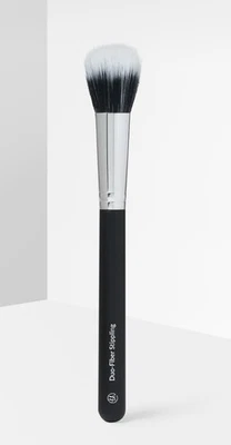 Bh Cosmetics Duo-Fiber пунктирная косметическая щетка - Изображение 1 из 3