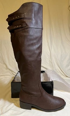 NUEVO EN CAJA Bota de montar Brinley Co para mujer Lexi detalle de botones hasta la rodilla Foto 1 de 4