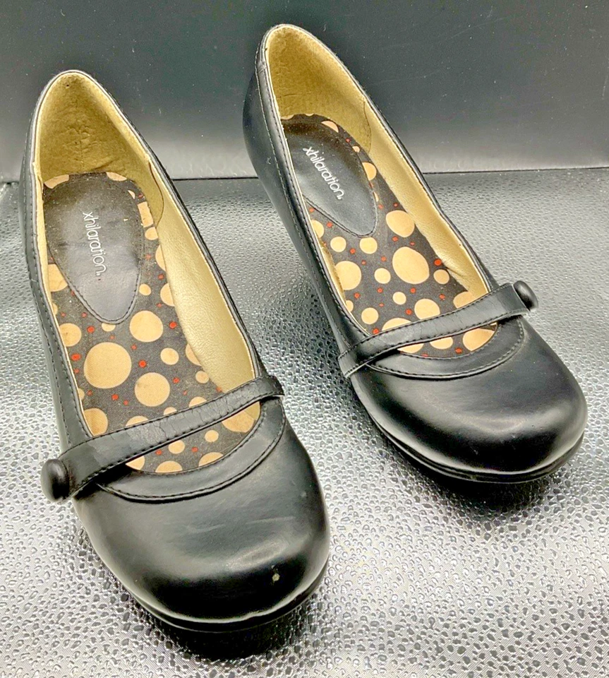 Tacones de gatito negros Xhilaration talla 6,5 Foto 1 de 4